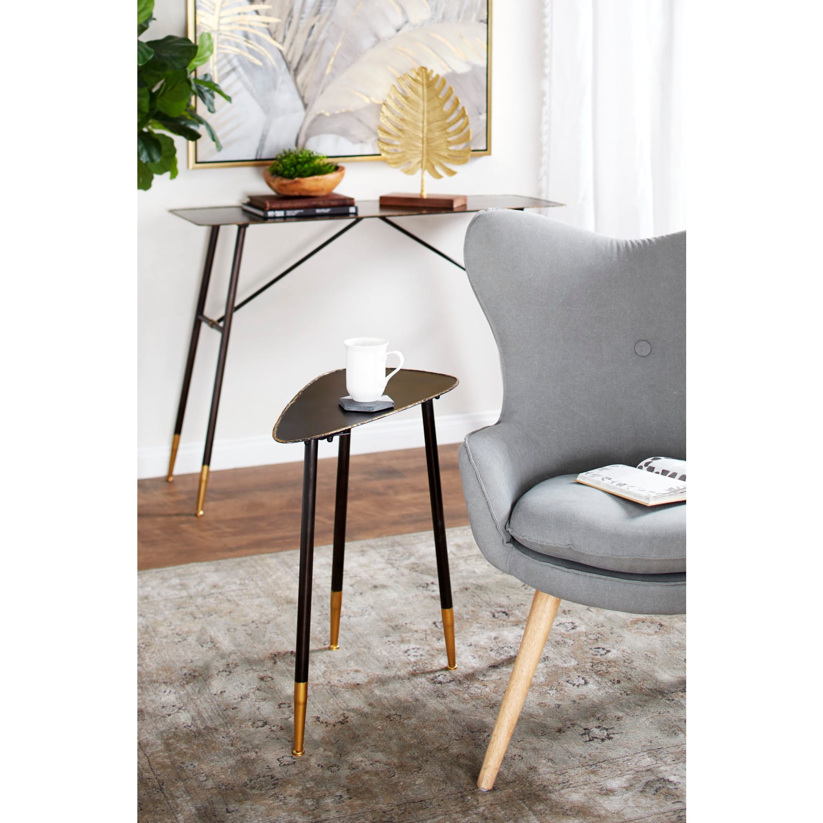 24" Black Iron Industrial Accent Table