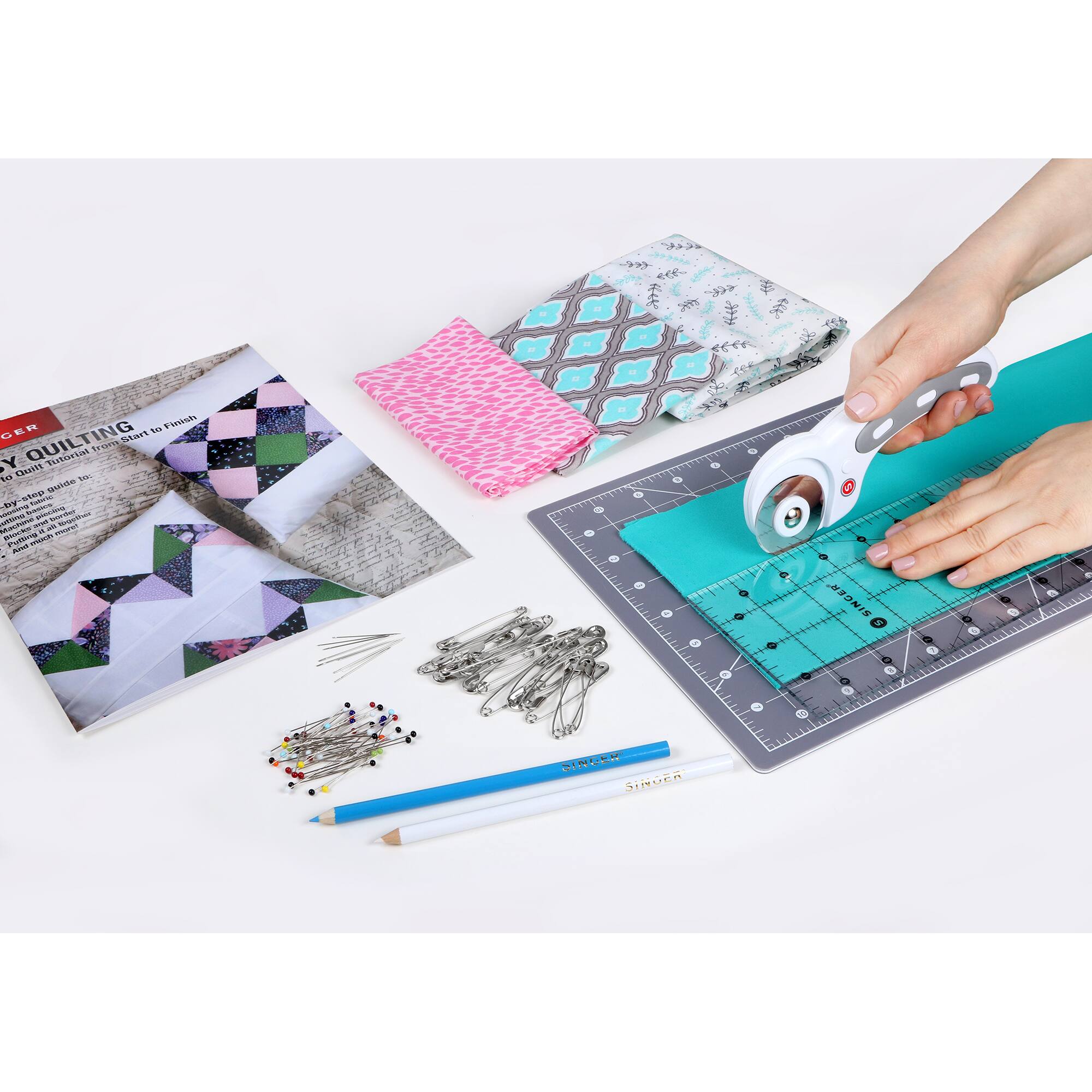 SINGER® Learn to Quilt Sewing Kit