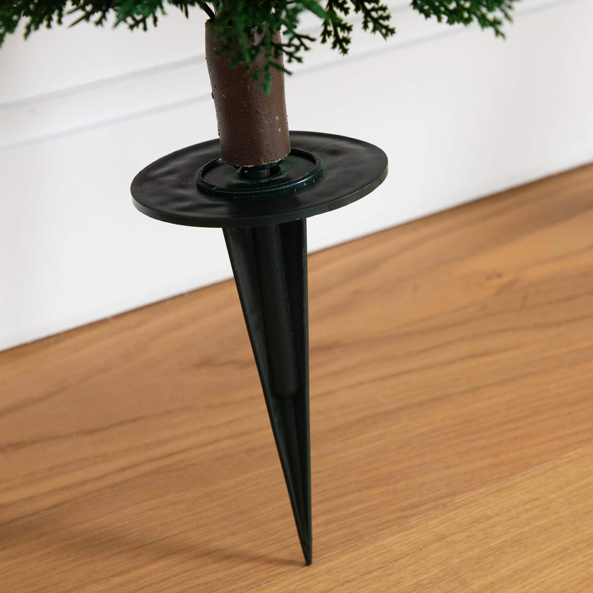 3ft. UV Resistant Cedar Plant Set with Integrated Ground Stake