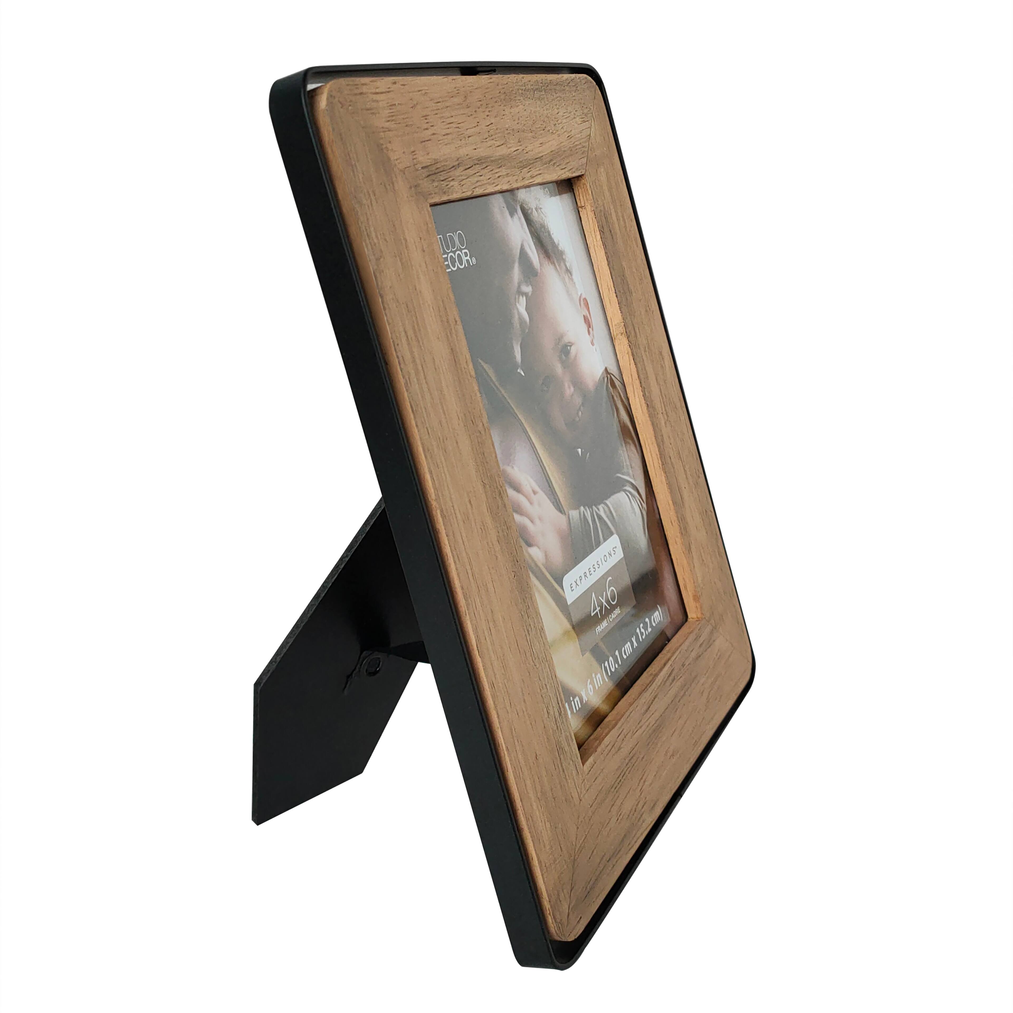 Cadre en bois naturel et métal noir de 4" x 6" Expressions de Studio Décor